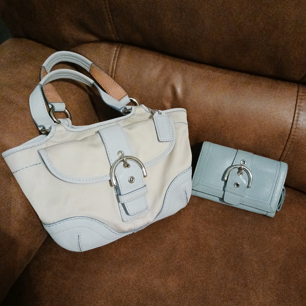 Rare Coach bag and wallet. lt.blue  leather & cream canvas. - Picture 2 of 2